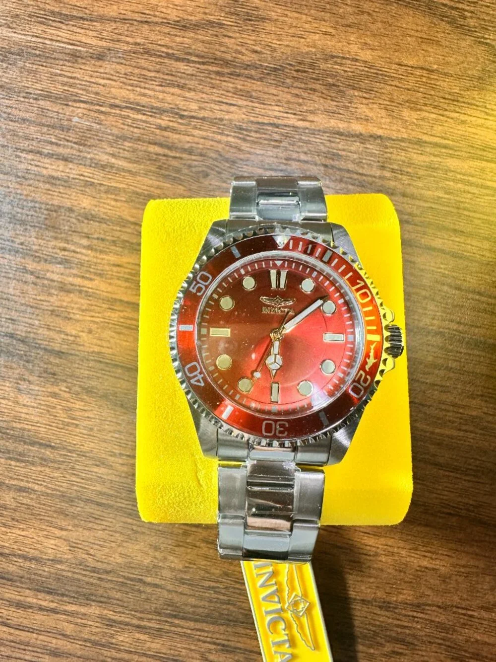 Brand New Invicta Pro Diver Watch – Bold Red Dial & Bezel – Stainless Steel (In